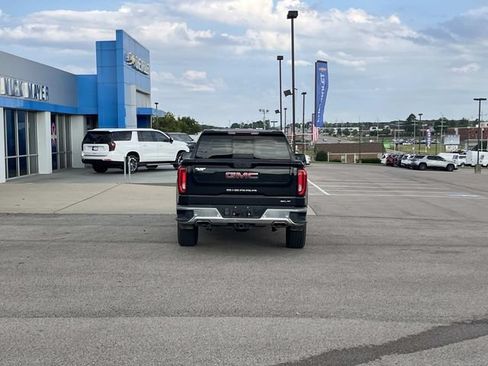 Used 2019 GMC Sierra 1500 SLT w/ SLT Premium Plus Package AWD/4WD image 4