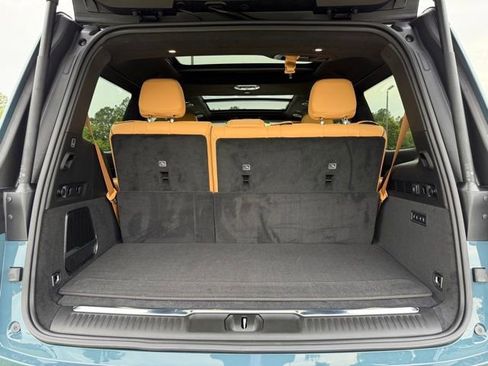 New 2026 Jeep Grand Wagoneer Summit AWD/4WD image 33