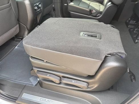 New 2026 GMC Yukon XL Elevation AWD/4WD image 40