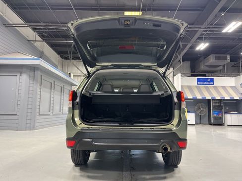 Used 2020 Subaru Forester Limited AWD/4WD image 9