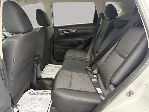 Used 2018 Nissan Rogue SV AWD/4WD image 20