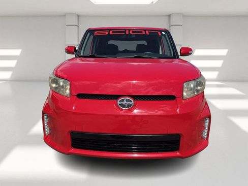 Used 2013 Scion xB FWD image 8