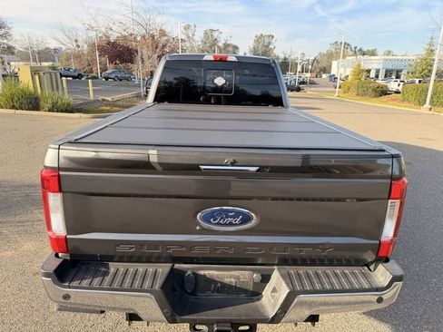 Used 2018 Ford F350 Lariat w/ Chrome Package image 6