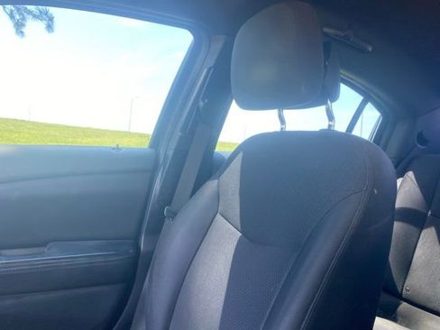 Used 2014 Chrysler 200 LX image 20