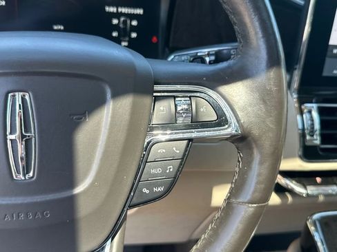 Certified 2021 Lincoln Navigator Reserve w/ Luxury Package AWD/4WD image 28