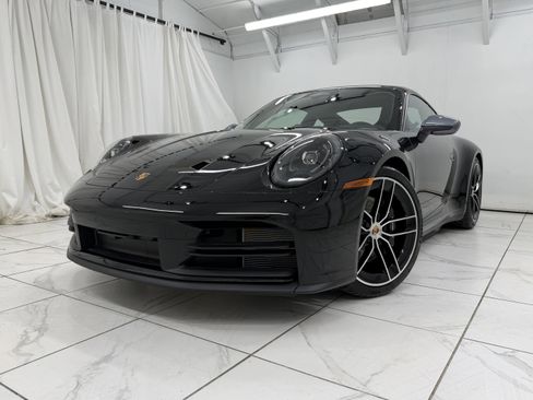 New 2026 Porsche 911 Carrera T RWD image 8
