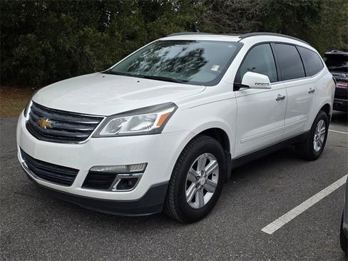 Used 2013 Chevrolet Traverse LT image 14