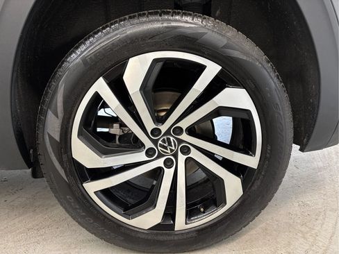 Used 2021 Volkswagen Atlas Cross Sport SEL Premium AWD/4WD image 30