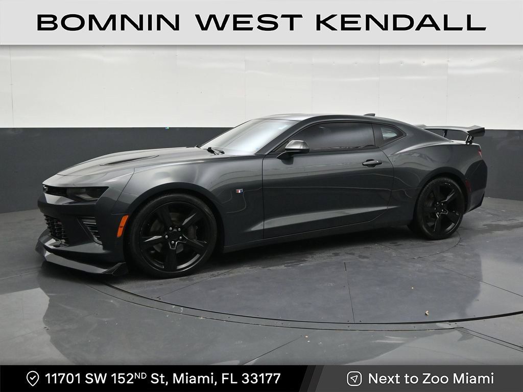 Used 2018 Chevrolet Camaro SS RWD image 1