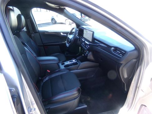 Used 2024 Ford Escape ST-Line Select w/ Tech Pack #1 image 33