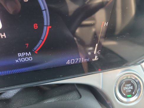 Used 2024 Chevrolet Trax LT FWD image 30