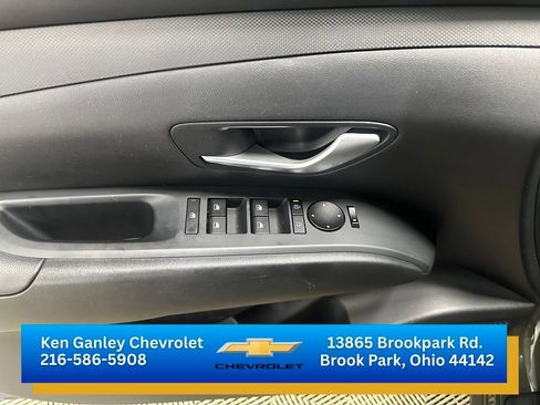Used 2025 Hyundai Tucson SE FWD image 8