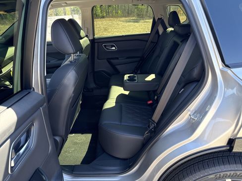 New 2026 Nissan Rogue Platinum AWD/4WD image 13