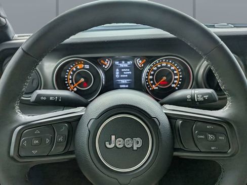 Used 2023 Jeep Wrangler Sport AWD/4WD image 31