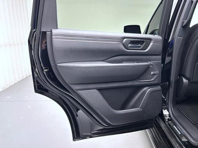 Certified 2025 Nissan Armada PRO-4X w/ Pro-4X Premium Package AWD/4WD image 21