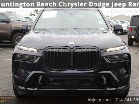 Used 2023 BMW X7 xDrive40i w/ M Sport Package image 2