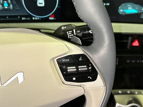 Used 2023 Kia EV6 Wind w/ Wind Technology Package image 26