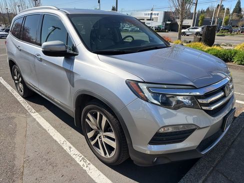 Used 2016 Honda Pilot Elite image 3