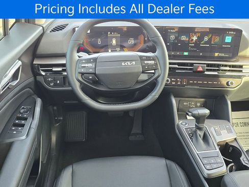 New 2026 Kia Sportage EX FWD image 10