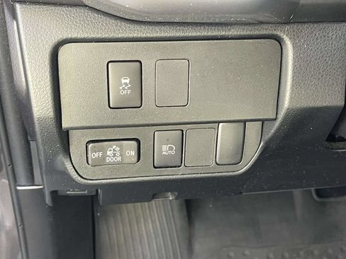 Used 2023 Toyota Tacoma SR5 RWD image 19