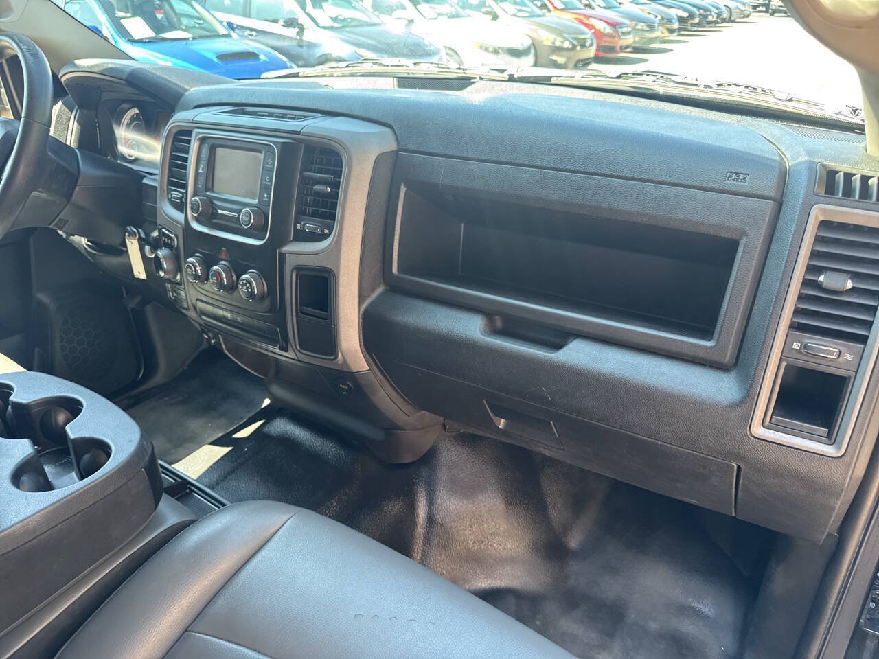 Used 2021 RAM 1500 Tradesman w/ Chrome Appearance Group AWD/4WD image 16