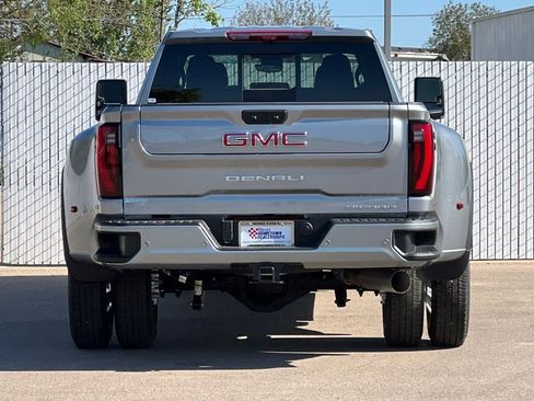 New 2026 GMC Sierra 3500 Denali w/ Denali Reserve Package AWD/4WD image 5