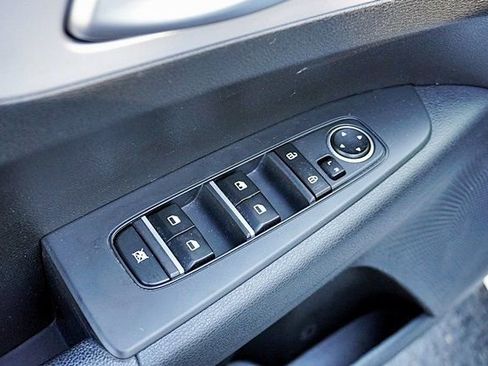 Used 2023 Kia Forte LX FWD image 18