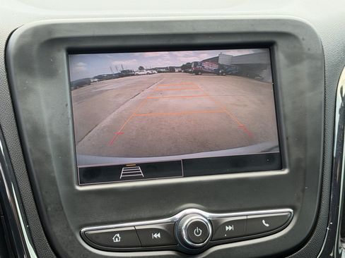 Used 2023 Chevrolet Equinox RS w/ LPO, Floor Liner Package FWD image 15