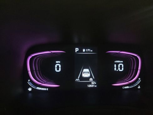 Used 2025 Kia Soul LX image 23