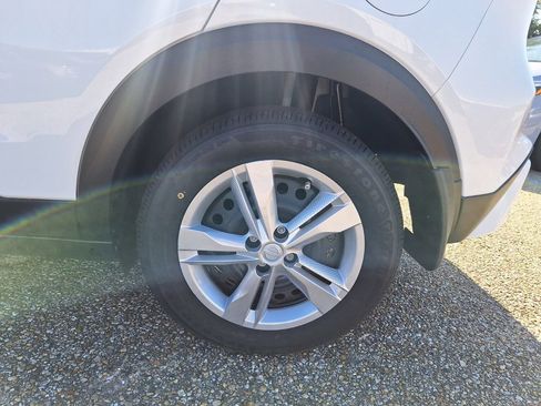 New 2025 Nissan Kicks Play S image 26