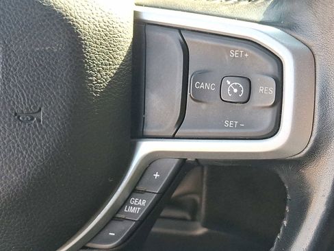 Used 2022 RAM 1500 Big Horn AWD/4WD image 22