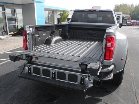New 2026 Chevrolet Silverado 3500 High Country w/ Technology Package AWD/4WD image 23