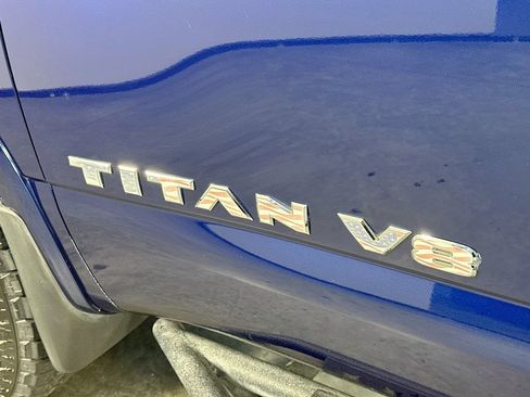 Used 2018 Nissan Titan PRO-4X w/ Pro-4x Convenience Package AWD/4WD image 28