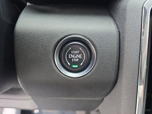 Certified 2025 GMC Acadia Elevation FWD image 28