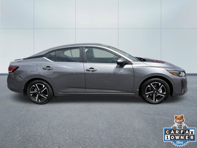 Used 2024 Nissan Sentra SV FWD image 2