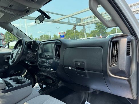 Used 2017 Chevrolet Silverado 2500 W/T AWD/4WD image 17