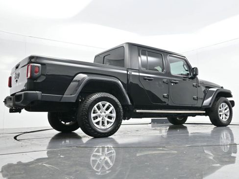 Used 2023 Jeep Gladiator Sport image 45