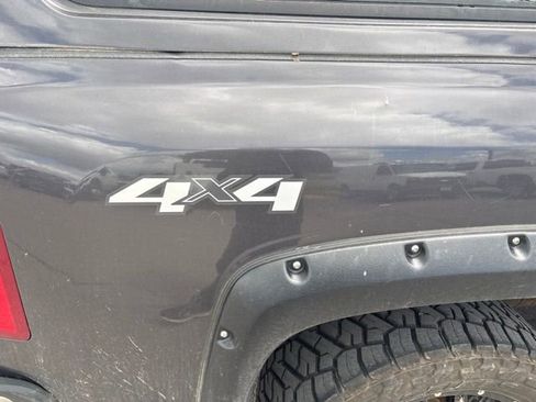 Used 2010 Chevrolet Silverado 1500 LTZ AWD/4WD image 12