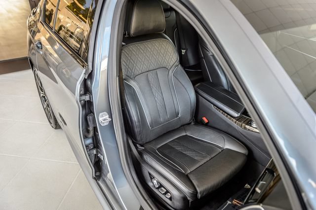 Used 2021 BMW 530i RWD image 48