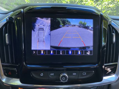 Used 2020 Chevrolet Traverse Premier w/ Redline Edition FWD image 27