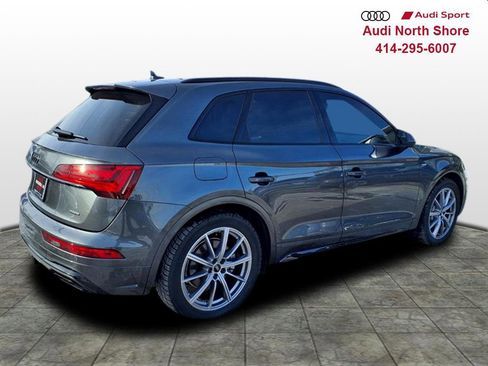 Used 2023 Audi Q5 e Premium Plus w/ Premium Plus Package image 3