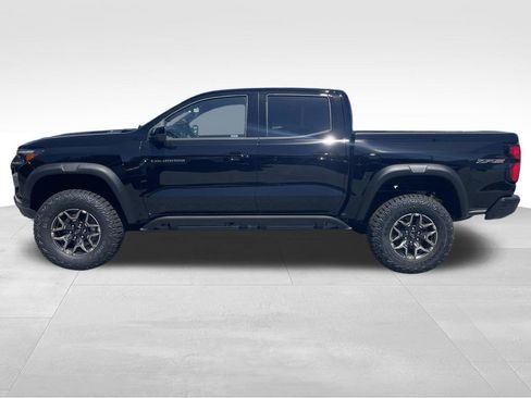 New 2026 Chevrolet Colorado ZR2 w/ Technology Package AWD/4WD image 8