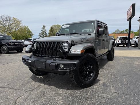 Used 2022 Jeep Gladiator Sport AWD/4WD image 2