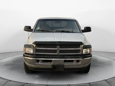 Used 2001 Dodge Ram 2500 Truck 2WD Quad Cab image 2