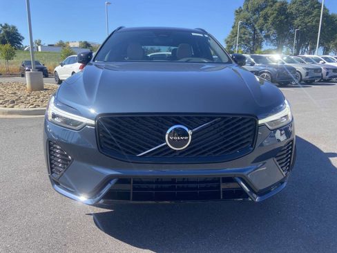 New 2026 Volvo XC60 B5 Core image 2