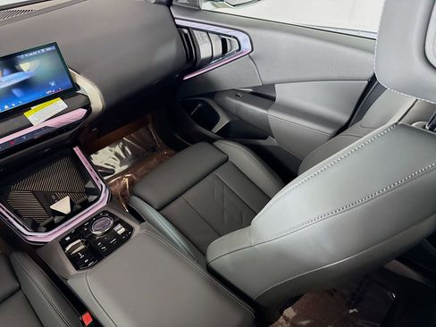 Used 2025 BMW X3 xDrive30i w/ Premium Package AWD/4WD image 24