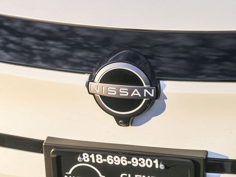 New 2026 Nissan Leaf SV+ image 5