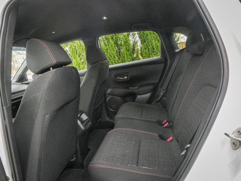 Used 2025 Honda HR-V Sport image 29