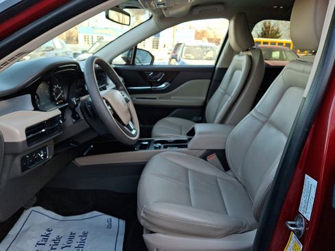 Certified 2022 Lincoln Corsair Standard w/ Equipment Group 101A image 14