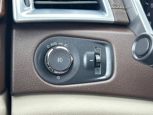 Used 2013 Cadillac SRX Performance image 34